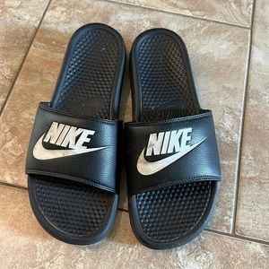 Men’s Nike slides